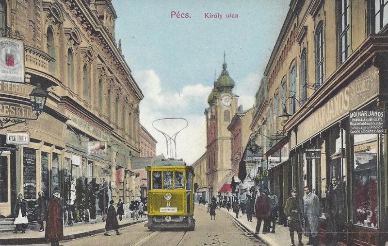 pecs_kiraly_u_molnar_janos_csemegebolt_kepeslap_regi_pecs.jpg