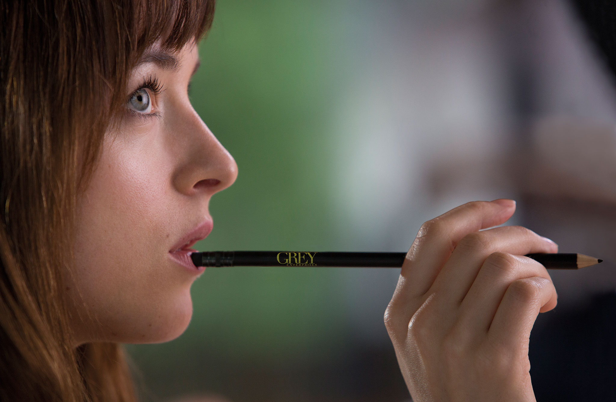 dakota-johnson-fifty-shades-grey.jpg