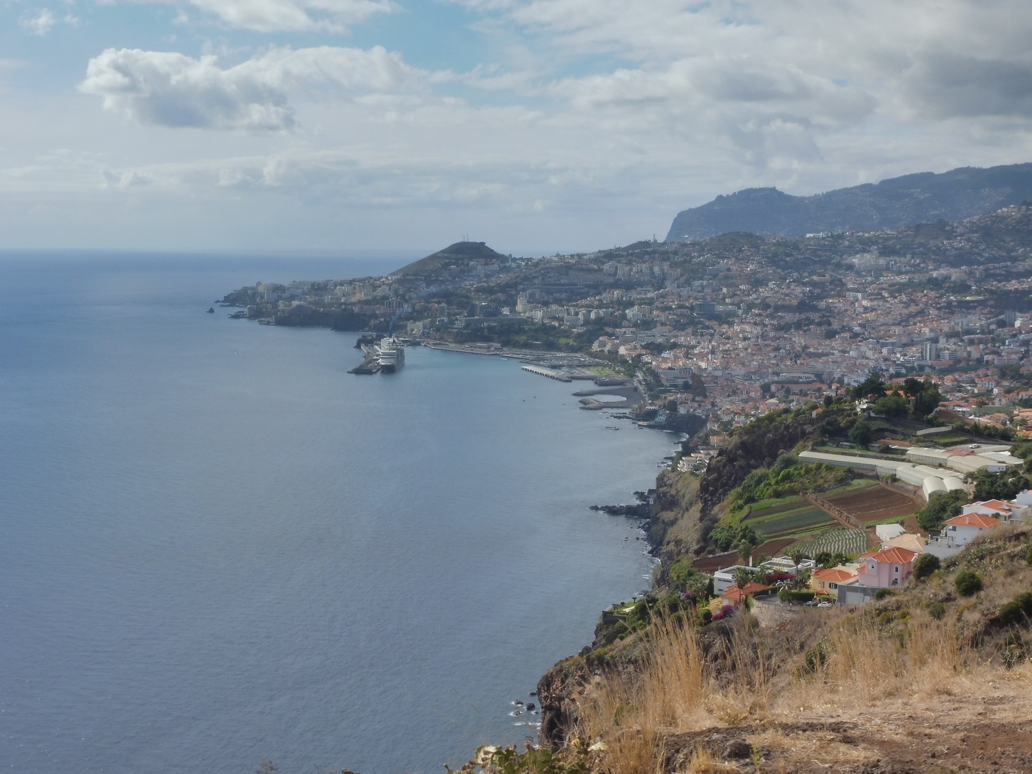 Funchal a Miradouro do Pináculo kilátópontból