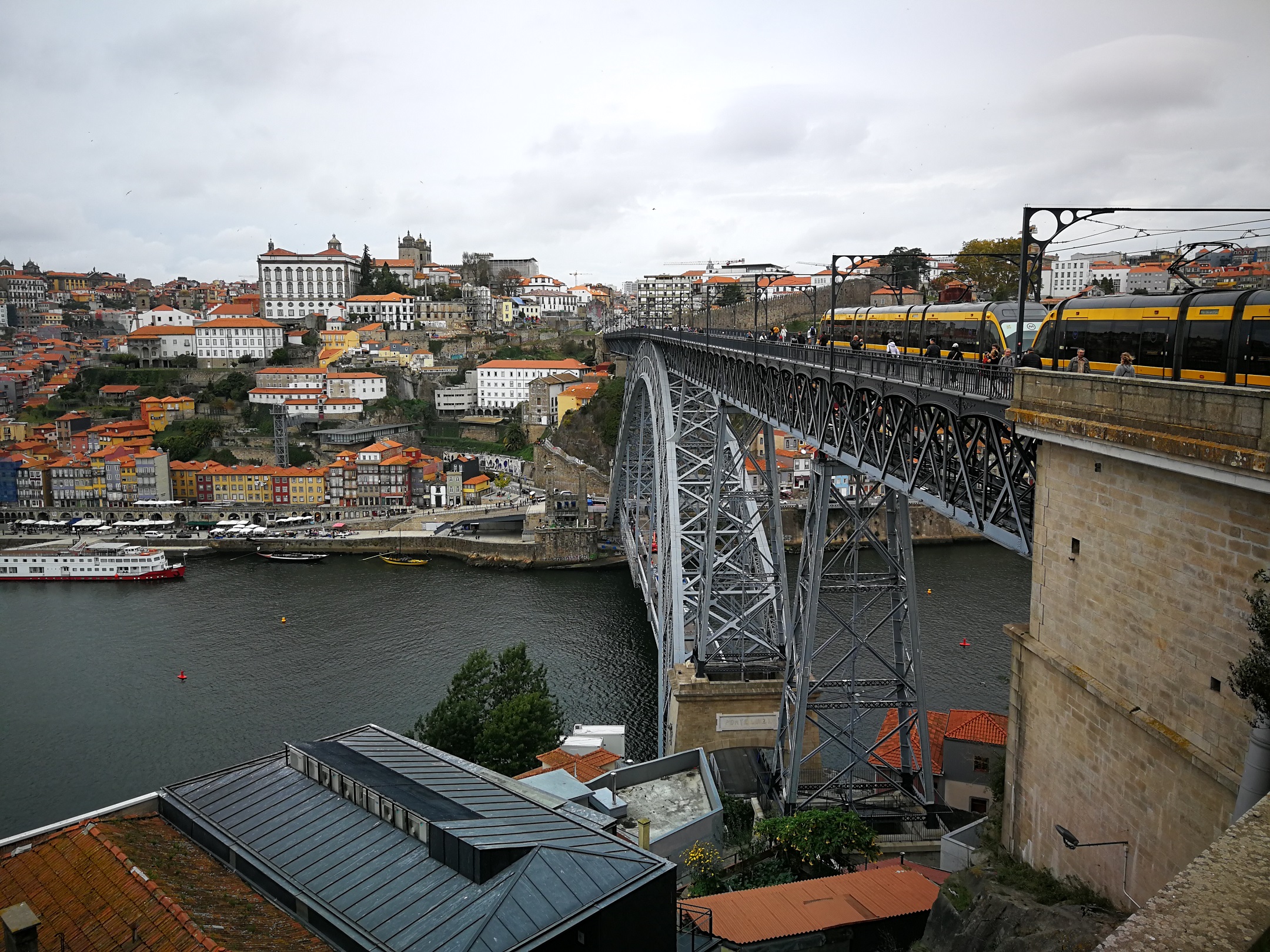 A Gustave Eiffel tervezte Dom Luís I híd