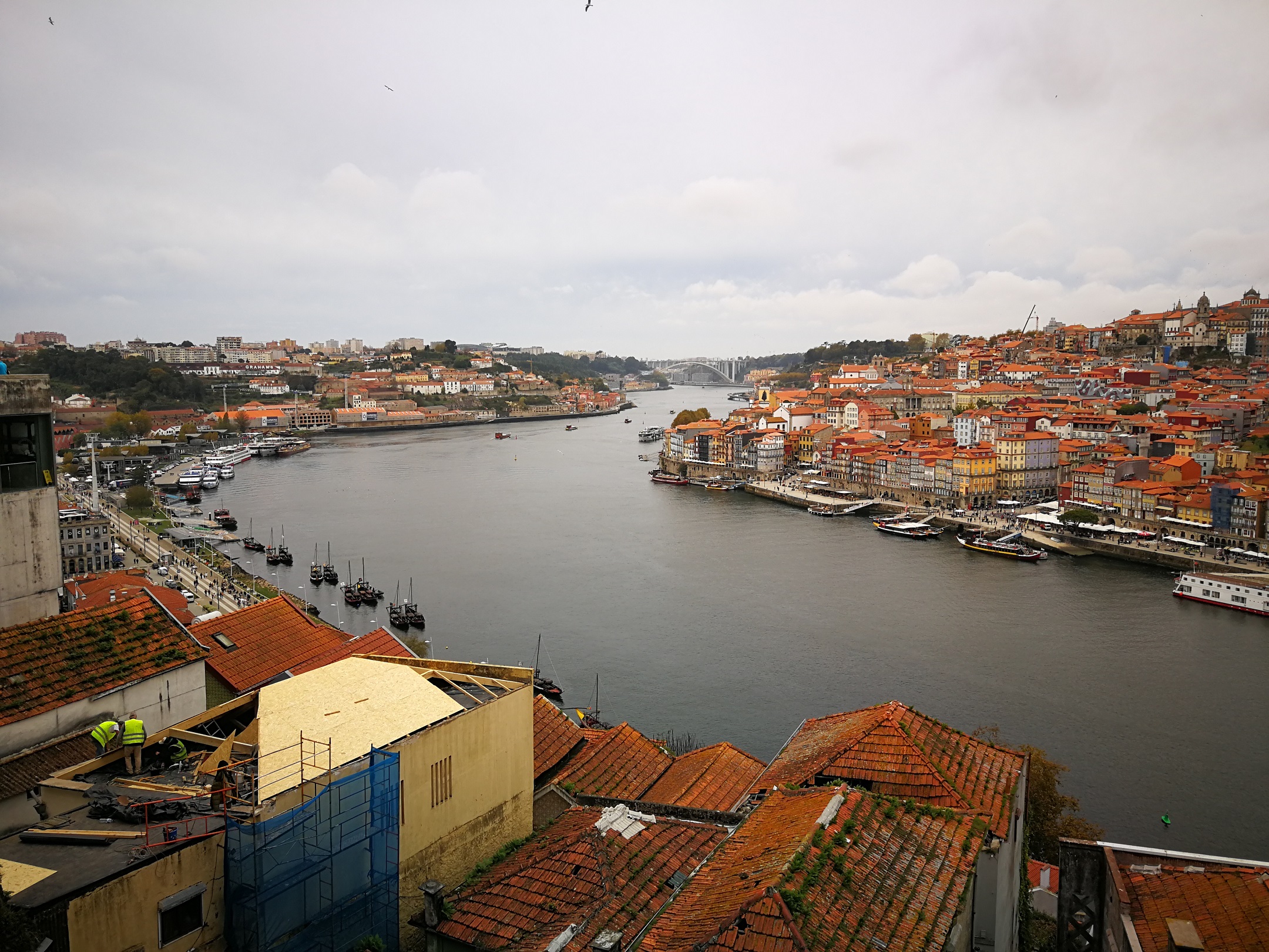 Porto belvárosa a Douro két partján