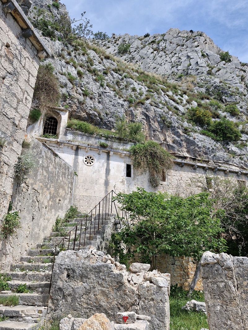 Dračeva luka és Dutić kolostor