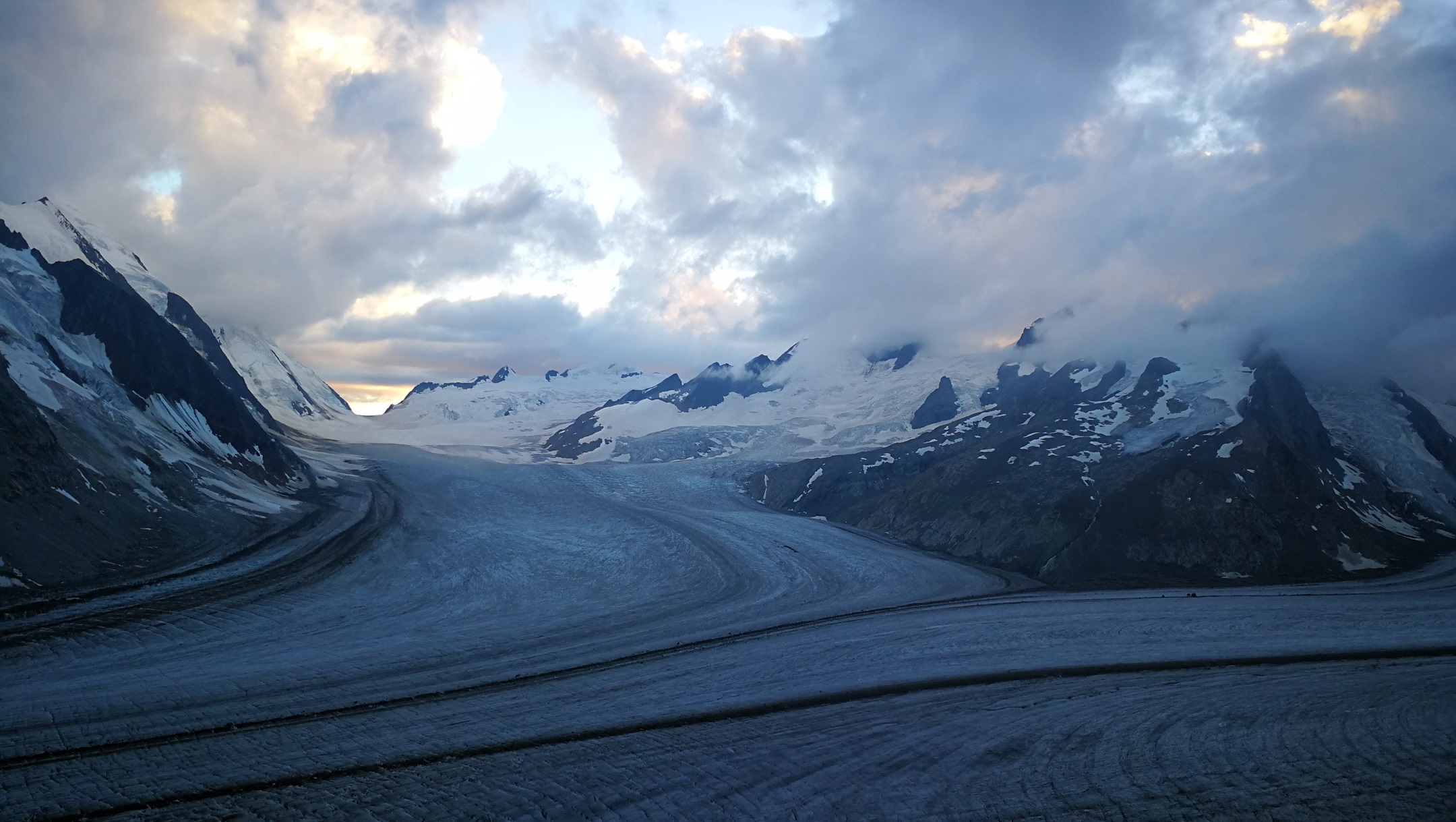 Aletsch-gleccser napnyugtakor