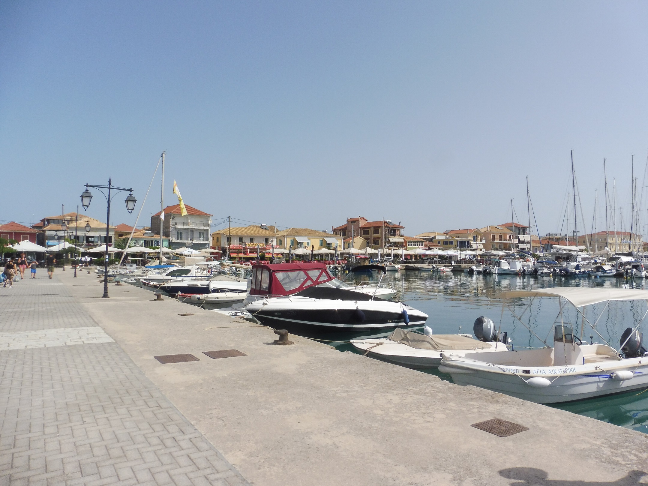 Lefkadaváros kikötője