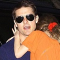 Tom Cruise lánya magánrepülőt kapott