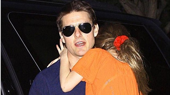 179336-tom-cruise-jets-suri-to-london-for-five-day-stay.jpg