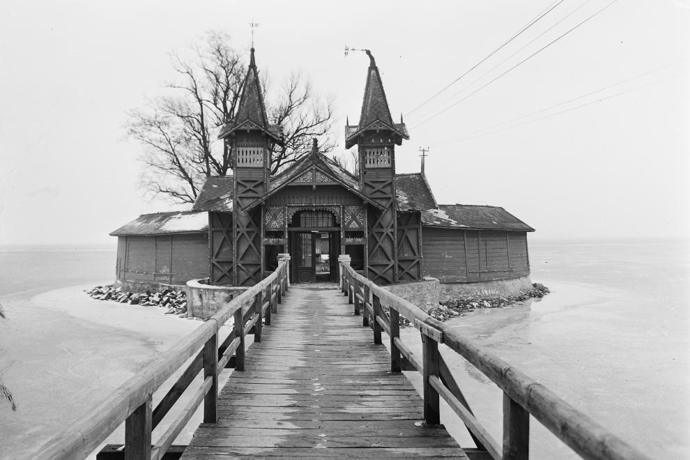 keszthely_sziget-strand_1958_tel.jpg