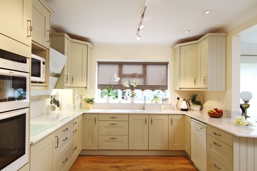 u-shaped-kitchen-designs-30-modern-classic-interiors-22.jpg
