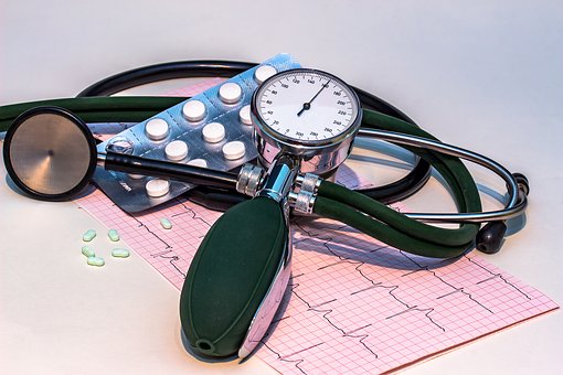 blood-pressure-monitor-1952924_340.jpg