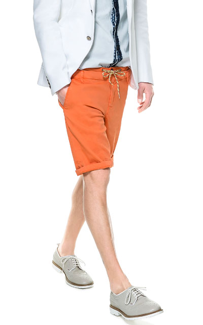 zara narancssárga rövidnadrág.jpg