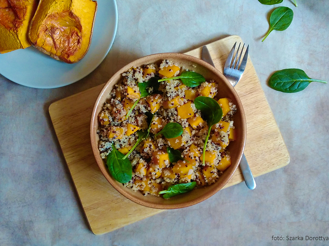 Sütőtökös quinoa