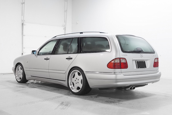 w210e55.jpg