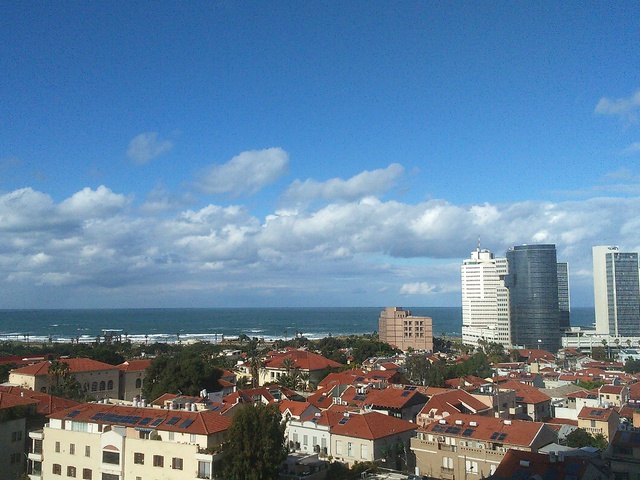 Tel- Aviv - A szélsőségek földje