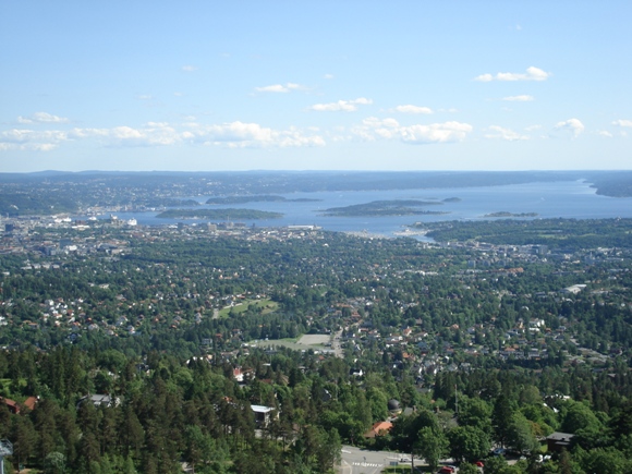 Oslo-fjord napsütésben