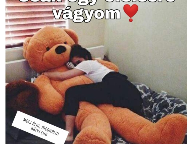 949.Csak egy ölelésre vágyom!