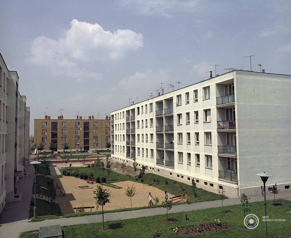 c_taj19660705007.jpg