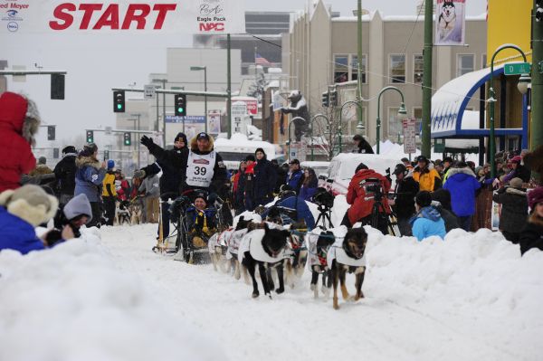 120303-G-QL499-246-Iditarod-Anchorage-Start.jpg