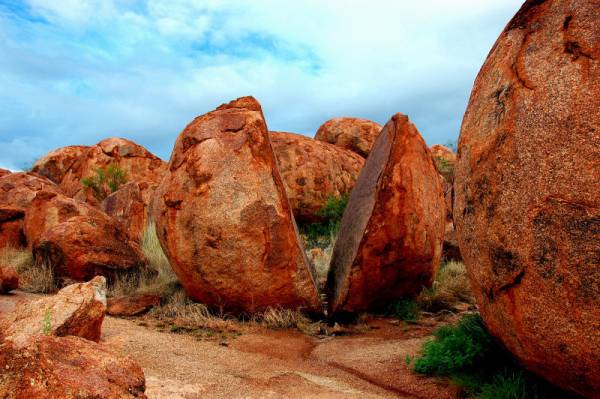 Devils_Marbles_Conservation_Reserve_3.jpg