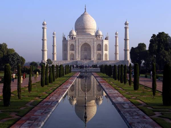 ss-110928-india-taj-mahal-01.jpg