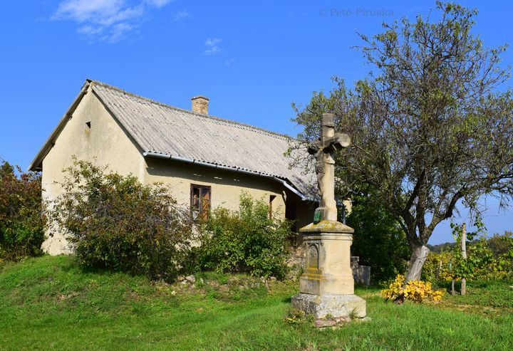 Szőlőhegyi keresztek Káptalantótiban