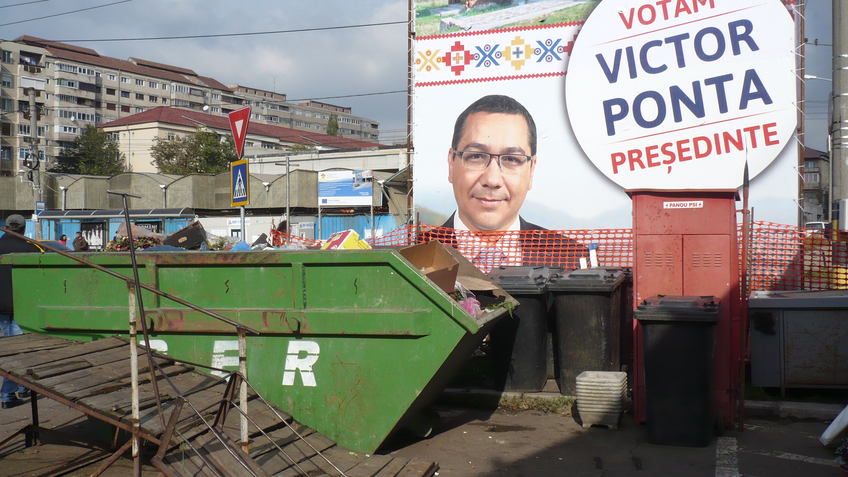 Pontáék sokkal egyszerűbbet ígérnek... És mutatnak.