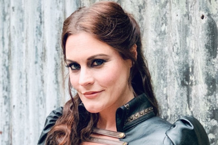 Karanténból üzent a rajongóknak Floor Jansen!