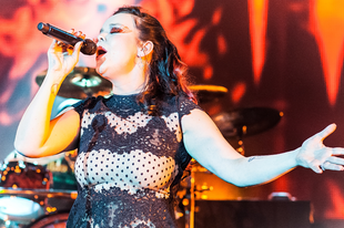 Instagramon fecsegett Anette Olzon!