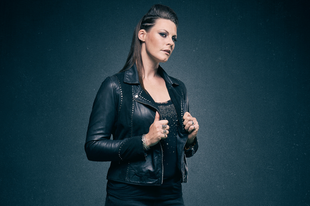 Különleges interjú közepette bontakozott ki Floor Jansen