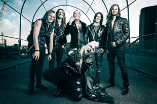 Magyarországra látogat a Battle Beast