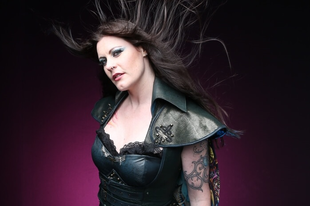 Floor Jansen elégedett az új Nightwish-albummal