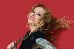 25 éve a színpadon Anneke van Giersbergen!