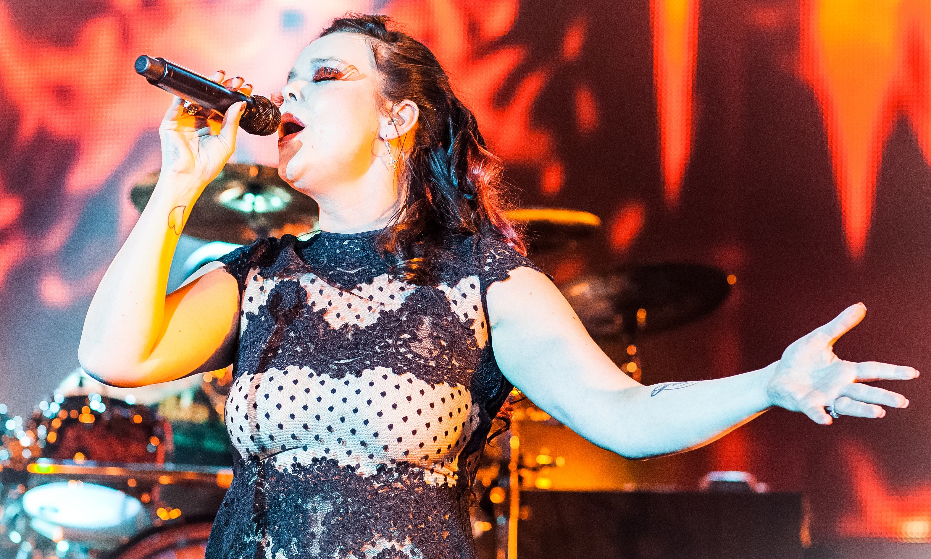 Instagramon fecsegett Anette Olzon!