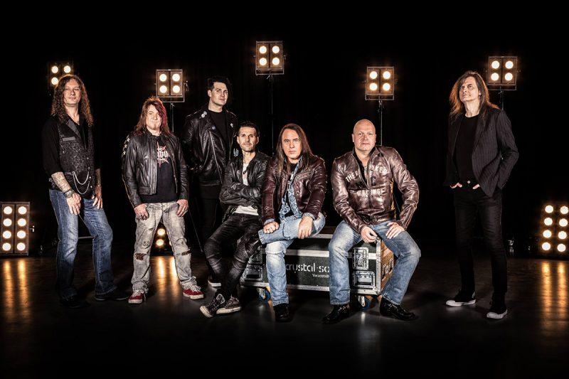 helloween-reunion-pumpkins-united-promo-2017-800x533.jpg