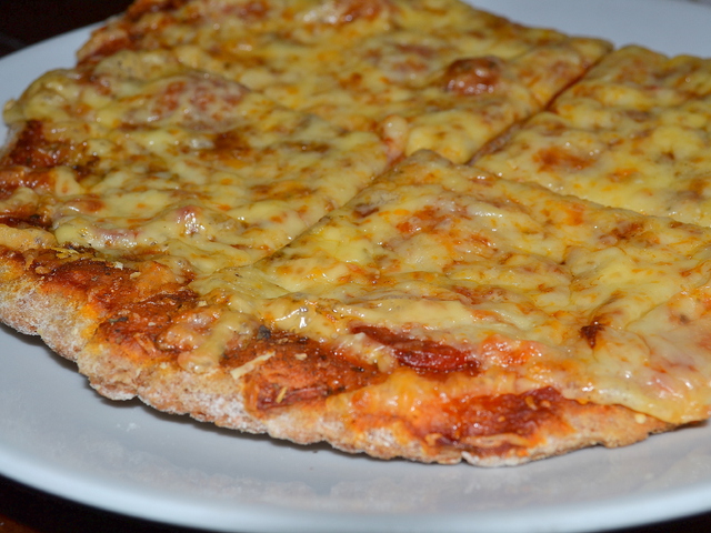 Rozsos-teljes kiőrlésű pizzatészta