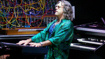 Elhunyt Keith Emerson, a világ legjobb szintetizátorjátékosa