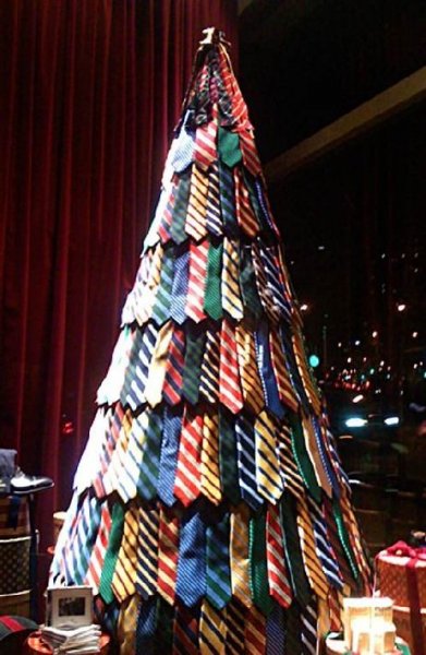 Funny-Christmas-Tree-Ideas