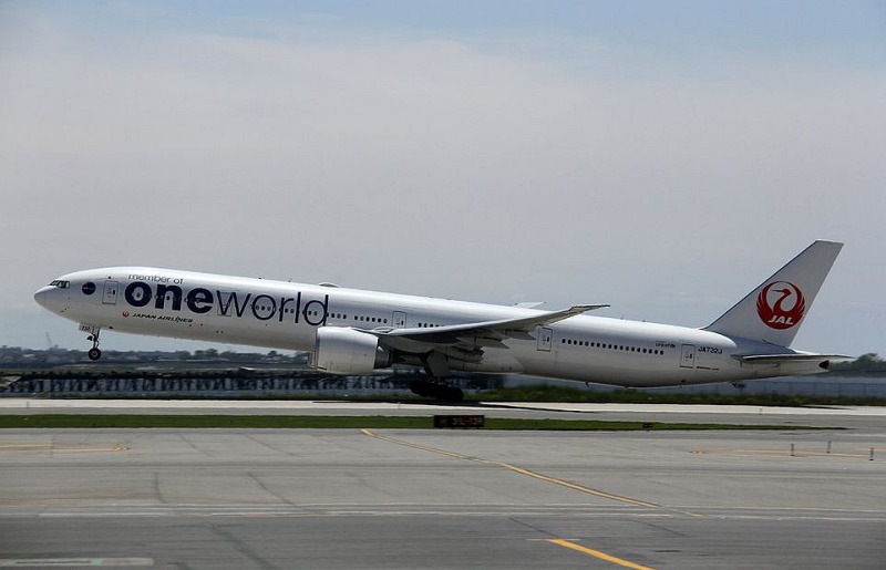 b777.JPG