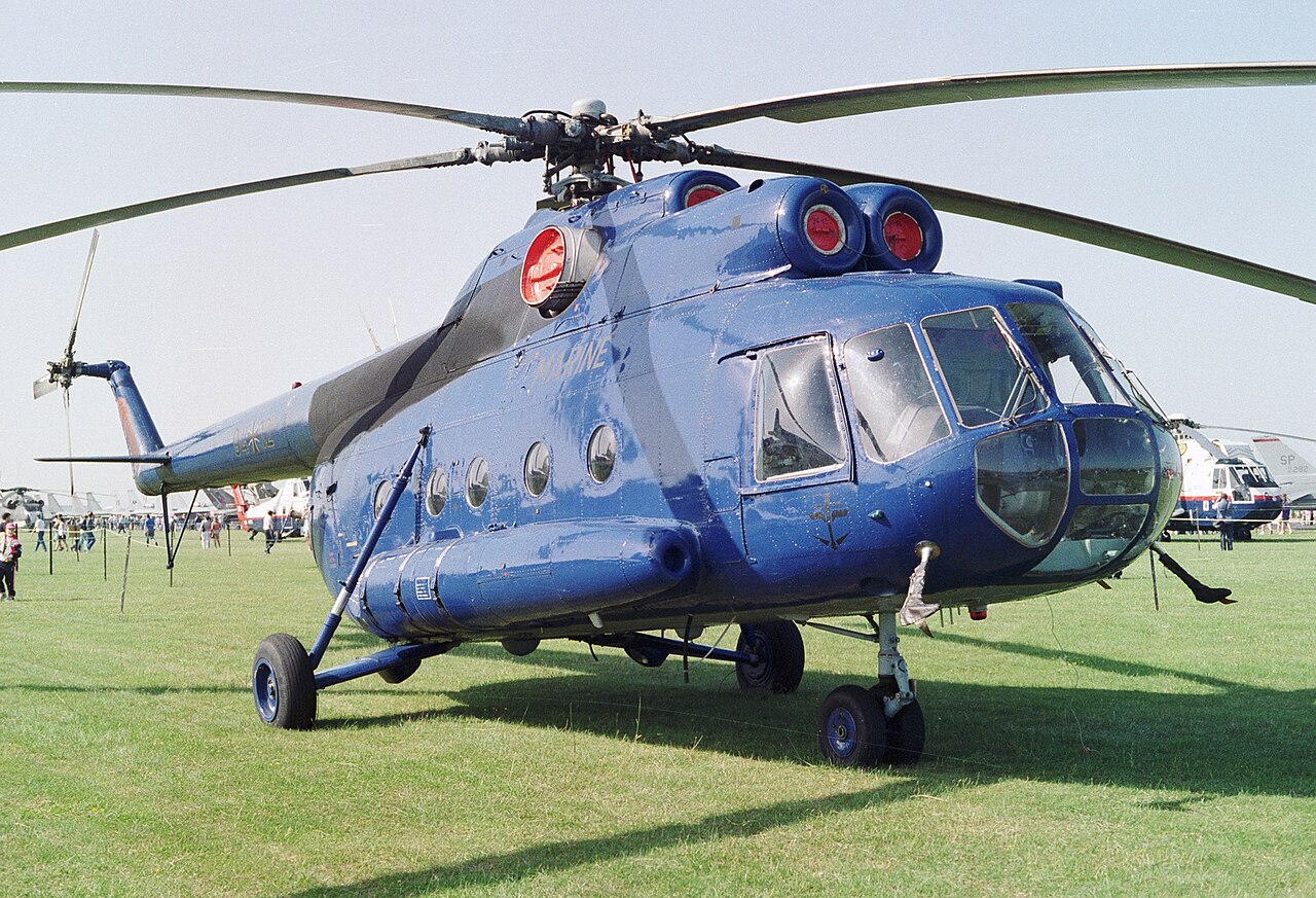 air_tattoo_international_raf_boscombe_down_uk_june_13_1992_marineflieger_mi-8.jpg