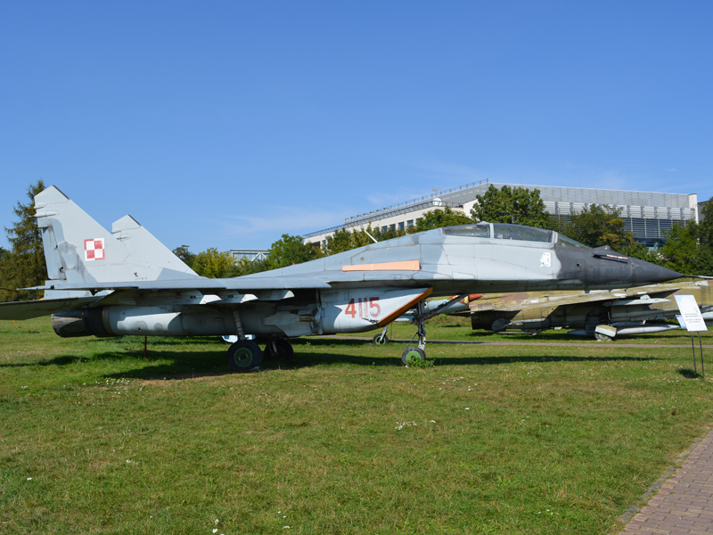 dsc_9019m_1.jpg