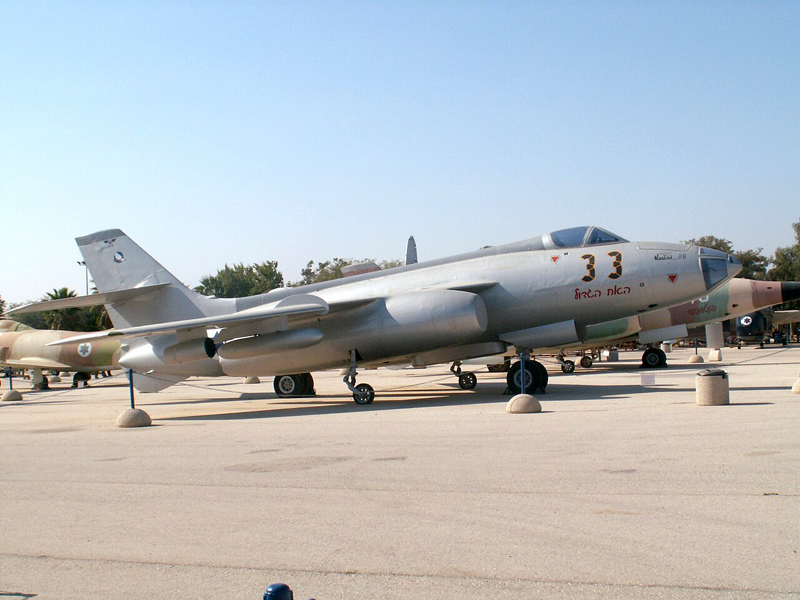 hatzerim_vautour_33_201206.jpg