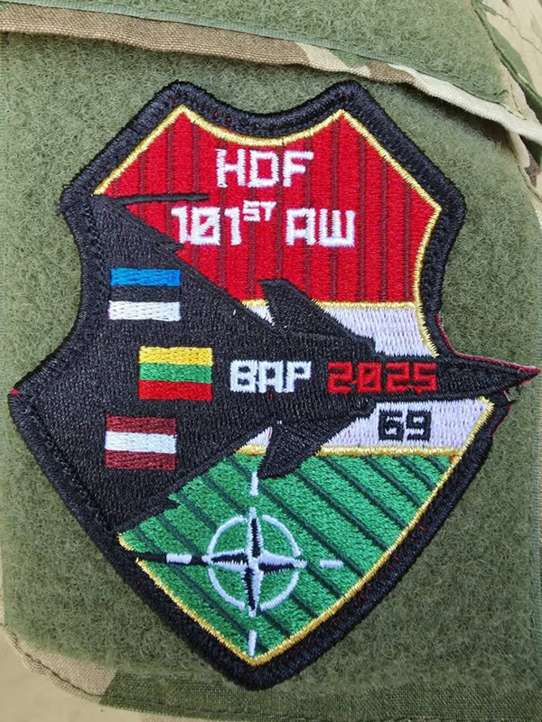m-520310787.jpg
