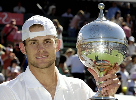 andy-roddick-kooyong-trophy_1.jpg