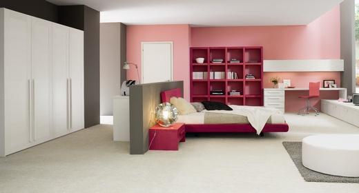 Bedroom-Design-Red-Cream-Color-Combination-by-Italian-company-Callesella-3.jpg