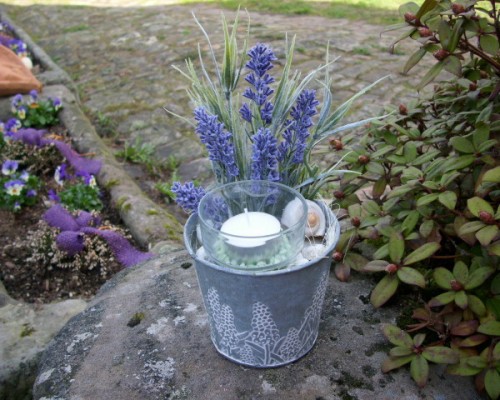 lavender-home-decorating-ideas-8-500x400_1.jpg