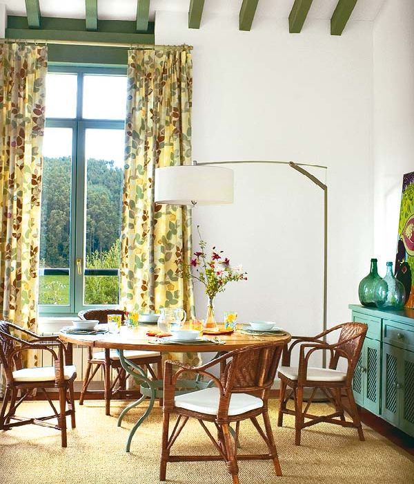 classic-dining-room-decorating.jpg