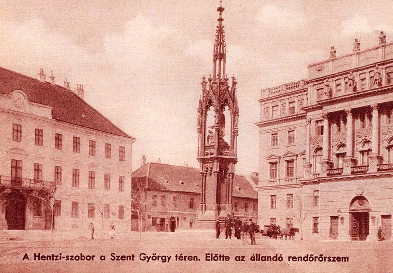 Budapest_Varnegyed_Hentzi_szobor_1880_korul.jpg