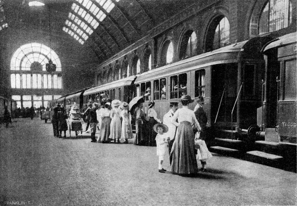 Keleti_nők VU1912.jpg