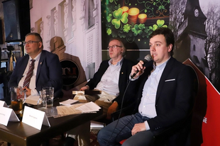 A kutyaadó, az anyakönyvvezető és az emlékezet - szemelvények Soltész Nagy Kálmán életéből