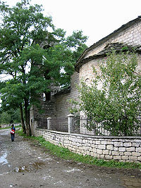 200px-voskopoja_church_outside.jpg