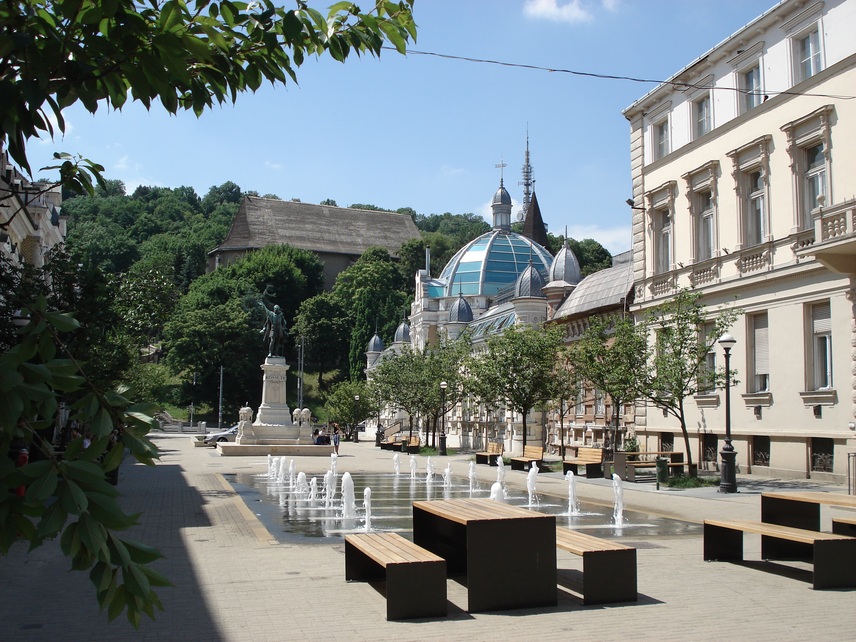 erzsebetsquaremiskolc2011.JPG